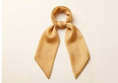 Foulard soie moutarde noué Mus Accessoires