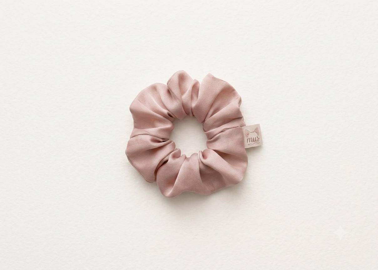 Chouchou en satin rose poudré Mus Accessoires